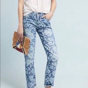 Pilcro by Anthropologie Patterned Slim Boyfriend Jeans. Size 29.
